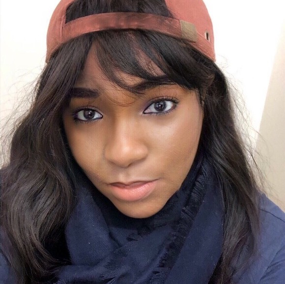 Meet your Posher, Robin - Picture 1 of 1